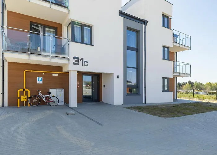 Nadmorski Apartament Z Parkingiem W Ustroniu Morskim By Noclegi Renters