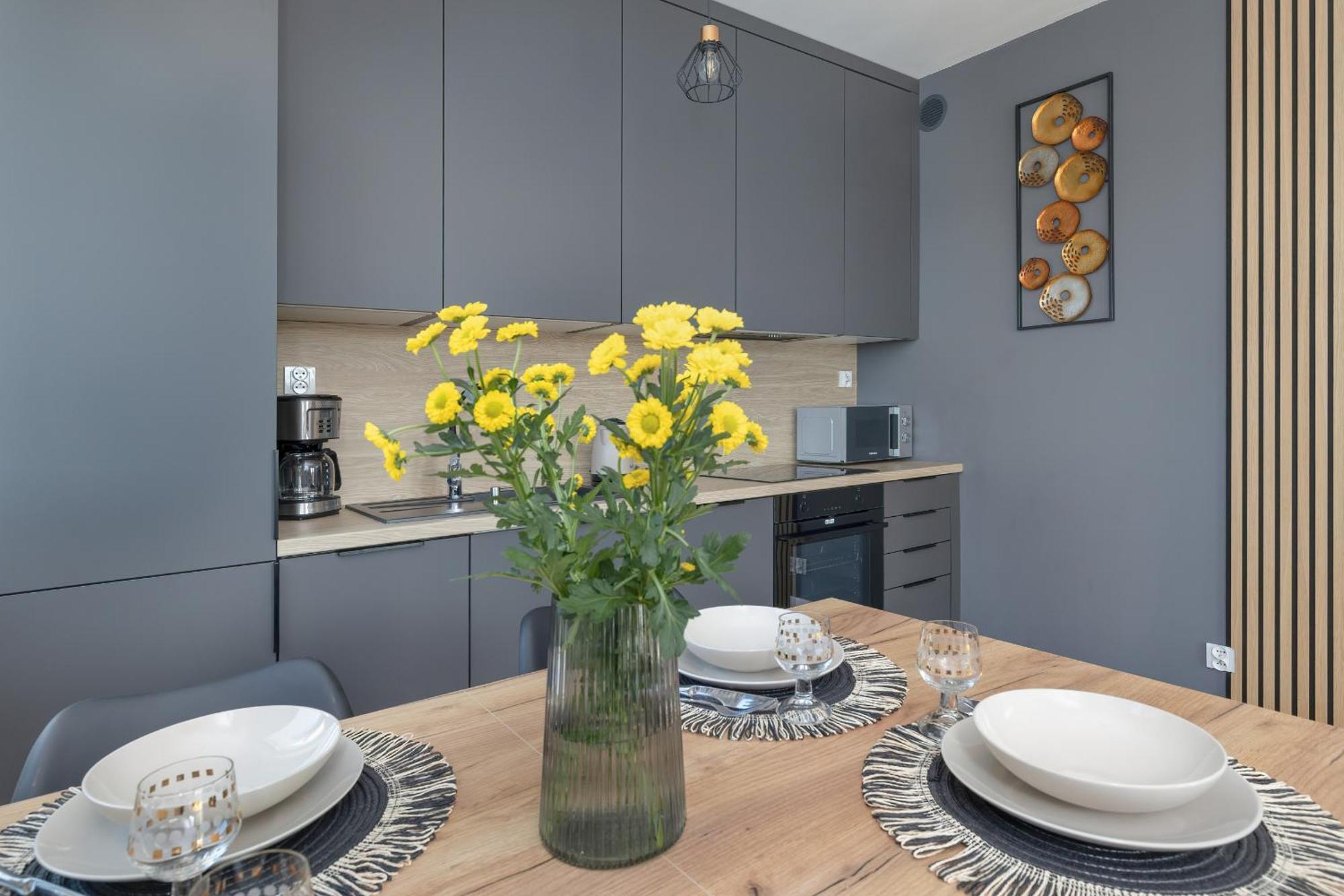 Apartament Nadmorski Z Parkingiem W Ustroniu Morskim By Renters *